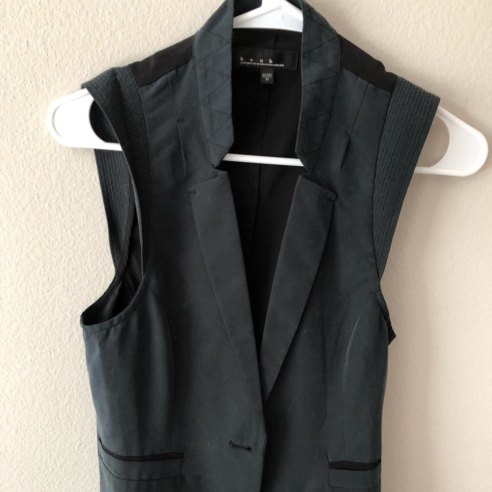 Shot vest